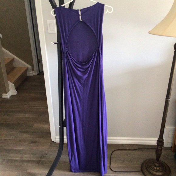 Backless Maxi Dress - Picture 3 of 5